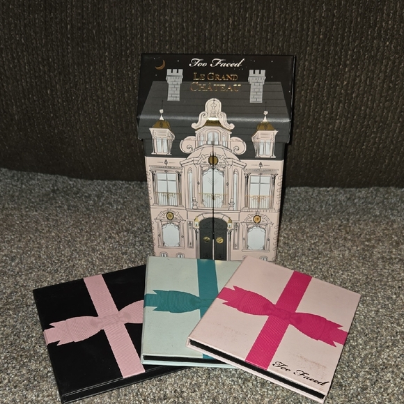 Too Faced Other - Too Faced Le Grand Château Gift Set in Black, Pink, and Cream